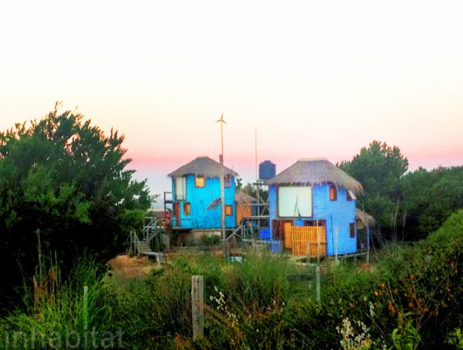 Solo Mare del Diablo, eco-accommodation, self-sufficient, Victoria Gonzales, punta del Diablo, Uruguay, off-grid, solar power, solar water heater, well for drinking water, Architecture, Daylighting, Solar Power, Renewable Energy, Green Materials, Green Holidays, Eco Travel,
