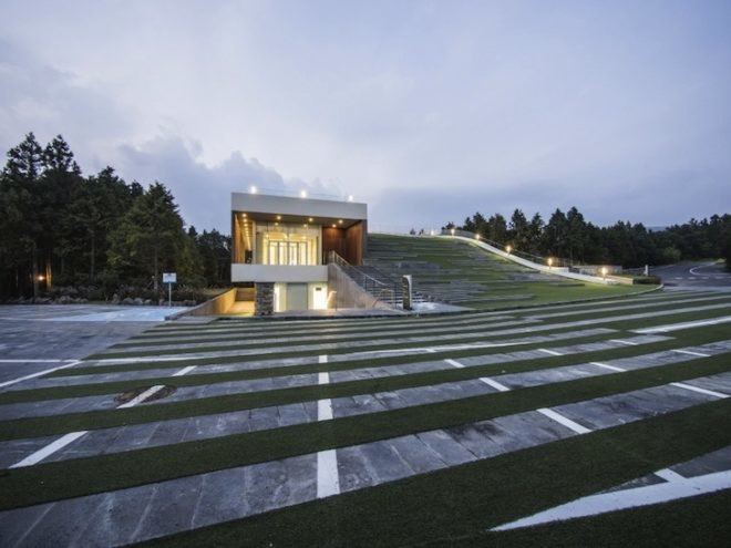 Jeju island, jeju province, south korea, green roof, d lim architects, nine bridges, nine bridges golf course, multipurpose hall, CJ group, sloping green roof, timber louvers