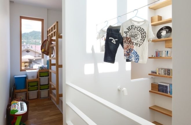Fujiwarramuro Architects, house in nada, nada house, nada, kobe, japanese architecture, micro house, skinny house, tiny urban lot, narrow house, column of light, minimalist, narrow home
