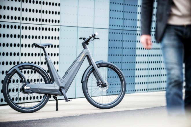 Leaos e-bike, Leaos electric bike, Armin Oberhollenzer bike, bike design, e-bike design, hybrid bike design, green transportation, LED lights bike, pedal-assist e-bike, bike speed sensors, bike accessories, green desgin