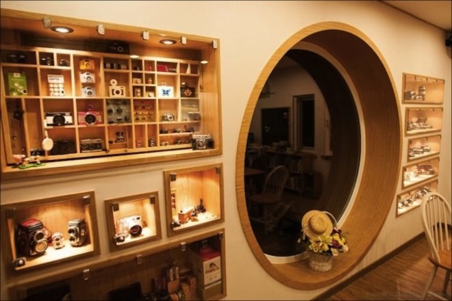 Coffee shop, coffee, rolleiflex camera, south korea, south korea coffee shop, the dreamy camera, the dreamy camera coffee shop, camera museum, camera-shaped architecture, camera-shaped cafe