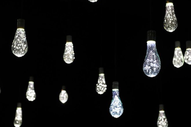 Torafu Architects, Milan Furniture Fair, whimsical light installation, recycled fluorescent lamps, Water Balloon room, Art, energy efficiency, Recycled Materials, Milan Furniture Fair,