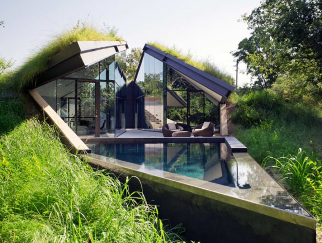 Edgeland House, Bercy Chen Studio, earth sheltered house, Austin, earth-bermed house