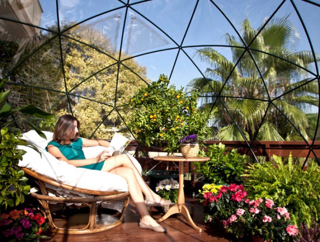 Garden Igloo, German design, geodesic dome, geodesic geometry, igloo-shaped structure, igloo architecture, lightweight architecture, outdoor furniture, transforming furniture, green design, recycled materials