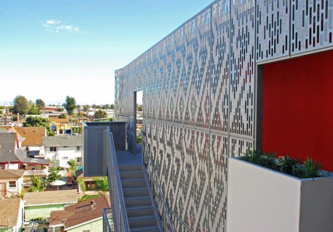 Koning Eizenberg Architecture (KEA), santa monica architects, 28th street apartments, 28th street ymca, californian architects, california architecture, green renovation, housing renovation, photovoltaics, cross-ventilated building