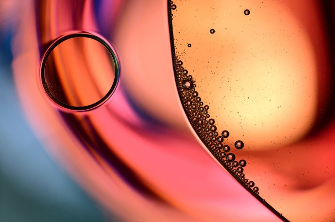 Injectable oxygen, oxygen particle, breath without air, oxygen in the blood, microparticle filled with oxygen, oxygen gas for intravenous injection