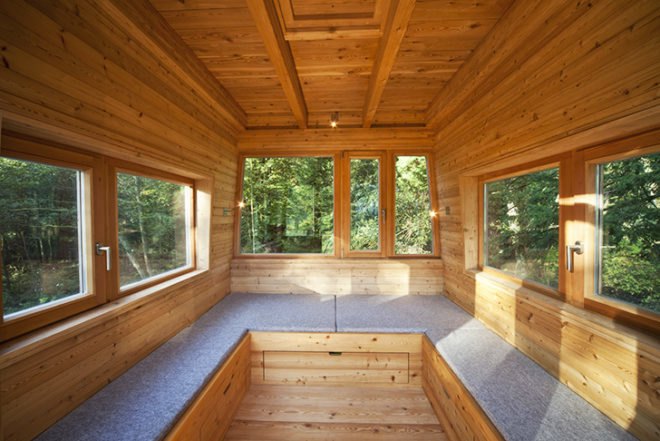 Baumraum, Long-Legged shelter, Solling Treehouse, on stilts, stands on a lake, wooden treehouse, germany