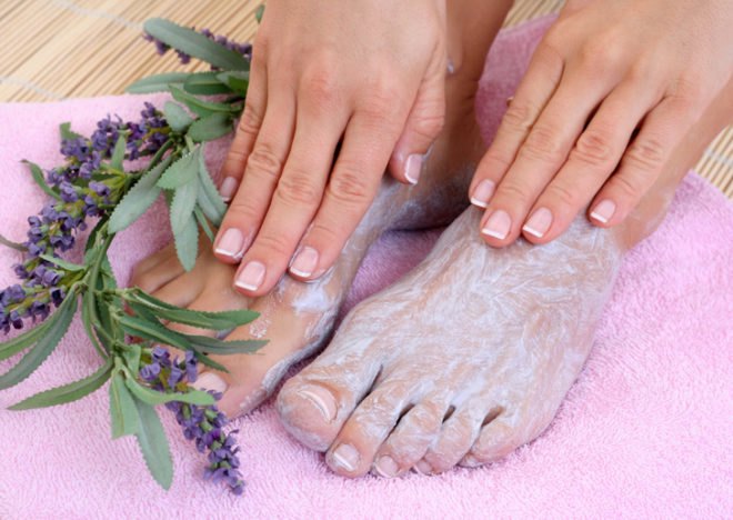 Foot care, foot soak, cream, moisturizer, deodorizer, feet, paws, hooves