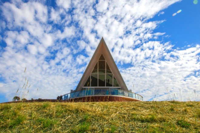 Margaret Whitlam Pavilion, Tonkin Zulaikha Greer, National Arboretum Canberra, Canberra, prefab, eco pavilion, arboretum
