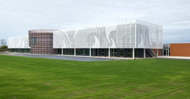 PAD Architects, Beneteau Headquarters, Givrand, France, architecture, HI-MACS, energy efficient design, french architecture, mesh screen, passive design, energy efficiency, solar gain, commercial design, commercial architecture