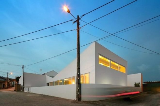 Ricardo Silva Carvalho Arquitectos, Pó House, architecture, portuguese architecture, portuguese home design, urban design, solar exposure, geometric design, portuguese architects, home design, minimalistic homes,