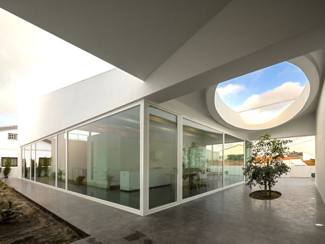 Ricardo Silva Carvalho Arquitectos, Pó House, architecture, portuguese architecture, portuguese home design, urban design, solar exposure, geometric design, portuguese architects, home design, minimalistic homes,