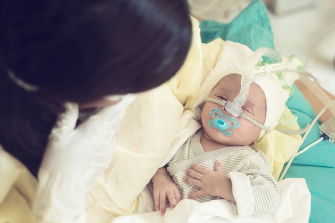 Injectable oxygen, oxygen particle, breath without air, oxygen in the blood, microparticle filled with oxygen, oxygen gas for intravenous injection