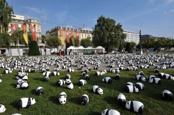 green design, eco design, sustainable design, 1600 Pandas World Tour, Paulo Grangeon, 1600 Pandas World Tour Hong Kong, Clock Tower at the Hong Kong Cultural Piazza, Victoria Park HK, World Wildlife Fund