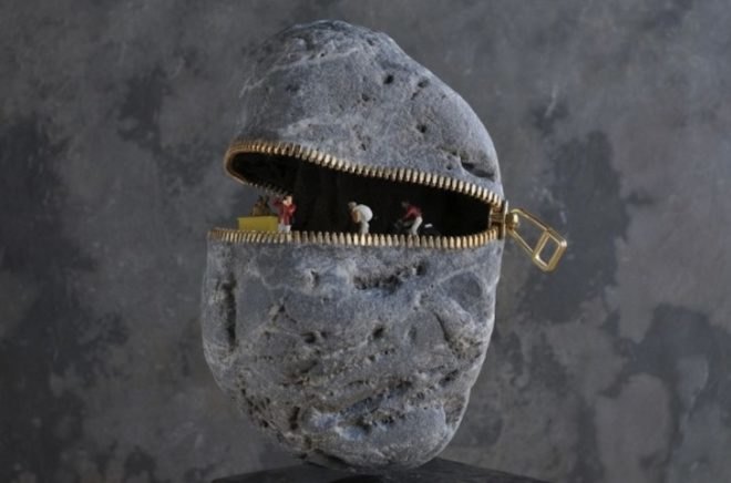hirotoshi ito, stone sculptures, rocks, stones, stone art, rock art, rocks with teeth, stonemasonry, stonemason, surrealist art, surreal art, sculptor, stone sculptor, hirotoshi ito stone art, surreal stone sculptures, surreal stone art