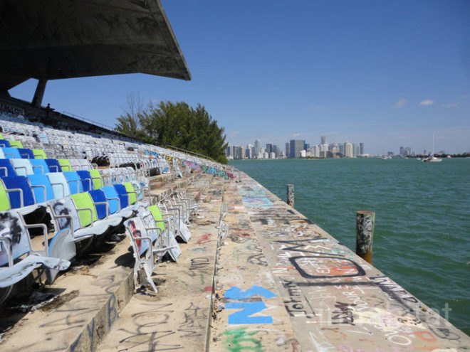 green design, eco design, sustainable design, Miami Marine Stadium, Friends of the miami marine stadium, graffiti, Logan Hicks, waterfront park Miami, passive design, Hilario Candela, adaptive reuse