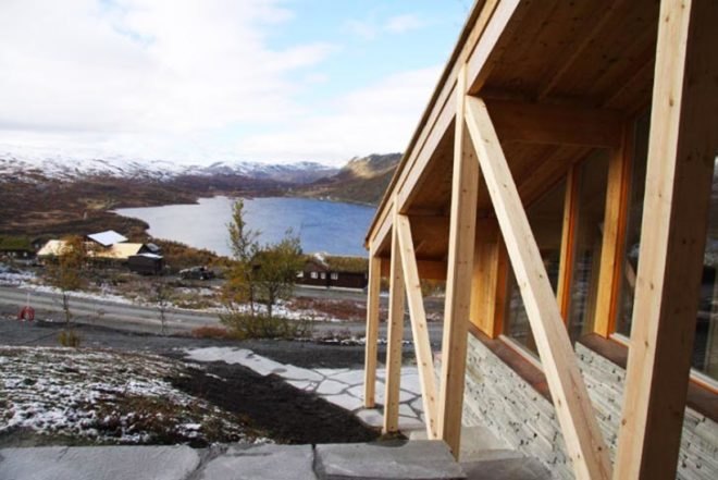 Photos by Nordic Office of Architecture Nordic Office of Architecture, Green-Roofed Moldegaard Cabin, green roofed, strong weather, L-shaped house, Nordic architecture, Norway, Architecture, Daylighting, green roof, Green Materials, local materials