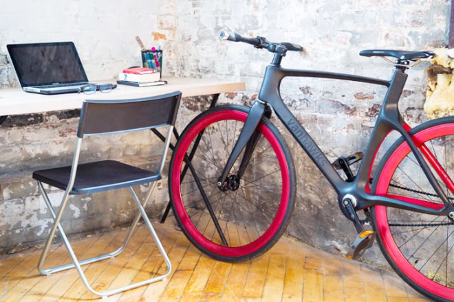 Vanhawks Valour bike, Valour bike, carbon fiber bike, Ultra-light bicycles, smart bike design, bike apps, green technology, bicycle design, Canadian design, Kickstarter bikes, bike blind spots, Vanhawks app