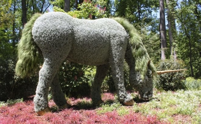 mosaiculture, atlanta botanical gardens, topiary, botanical gardens, horticulture, horticultural art, living plants, living plant sculptures, earth goddess, imaginary worlds, imaginary worlds a new kingdom of plant giants, plant giants, art, International Mosaiculture of Montreal, atlanta