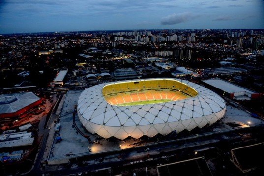 Arena da Amazonia, Arena Pernambuco, Estadio Beira-rio, Arena Pantanal, Arena da Baixada, Estadio Arena Das Dunas, Arena Fonte Nova, Estadio Castelao, Arena Corinthians, Estadio Mineirao, green design, eco design, sustainable design, 2014 FIFA World Cup, Stadiums Brazil, Estadio nacional, sustainable stadiums, solar powered stadium,