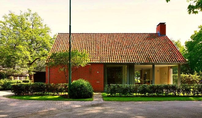 Bedaux de Brouwer, House Berkel-Enschot, architecture, locally sourced bricks, brick residential design, home design,
