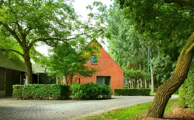 Bedaux de Brouwer, House Berkel-Enschot, architecture, locally sourced bricks, brick residential design, home design,