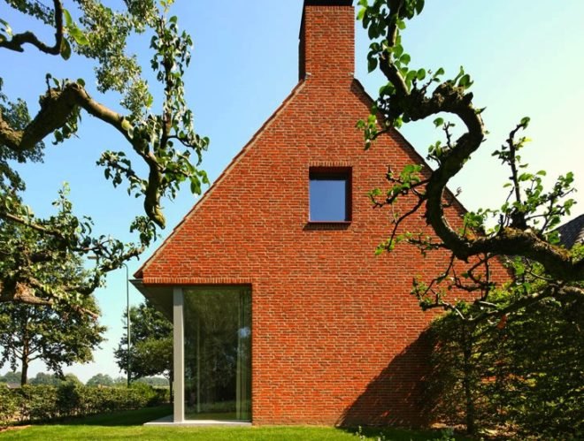 Bedaux de Brouwer, House Berkel-Enschot, architecture, locally sourced bricks, brick residential design, home design,