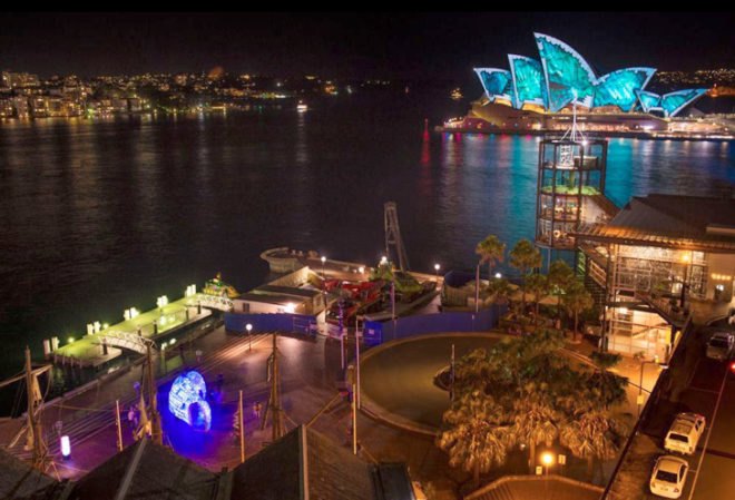 LED installation Sydney, Sydney Vivid Light Festival, Cellular Tessellation, Cellular Tessellation Pavilion, LED pavilion Sydney, LED lighting, honeycomb pavilion, pavilion design
