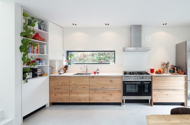 The Netherlands, green roof, bytr architects, parkark, house boat, houseboat, dutch home, dutch architecture, house boat architecture, architecture, white stucco, sedum green roof, skylights,
