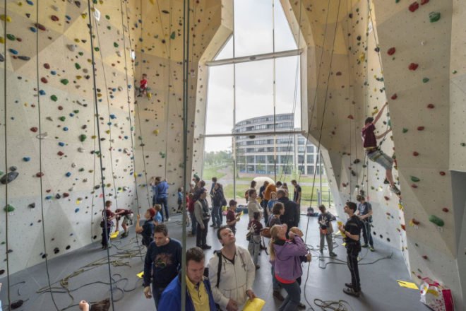 Spordtgebouw, NL Architects, sports center, gymnasium, climbing gym, leerpark, dordtrecht, the netherlands
