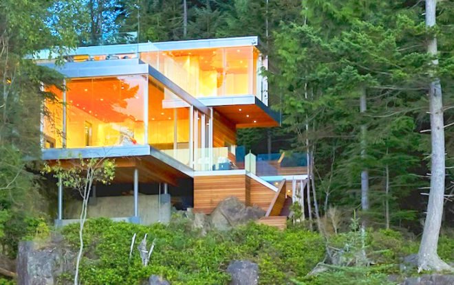 green design, eco design, sustainable design, mcfarlane green biggar, office of mcfarlane bigger architecture, cantilevered home, gambier island, glass cabin