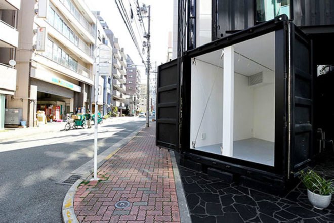 Tomokazu Hayakawa, CC4441, recycled shipping containers, black corrugated containers, art gallery containers, earthquake-Resistant