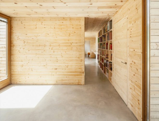Bioclimatic House by Alventosa Morell Arquitectes, prefabricated wooden cabin, modular wooden cabin, bioclimatic survey, pasivhaus building standards, solar collectors, greenhouse effect, high thermal resistance envelope, eco-friendly cabin outside Barcelona