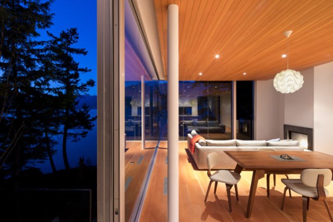 green design, eco design, sustainable design, mcfarlane green biggar, office of mcfarlane bigger architecture, cantilevered home, gambier island, glass cabin