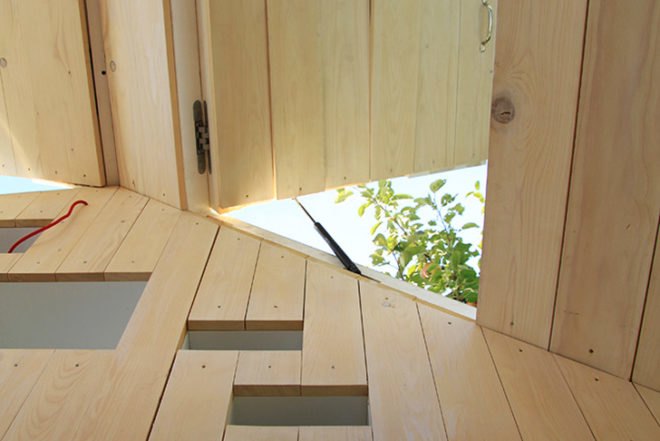 Allergutendinge, tiny wooden shelter, Soul Box, prefab home, living in isolation, living in nature,