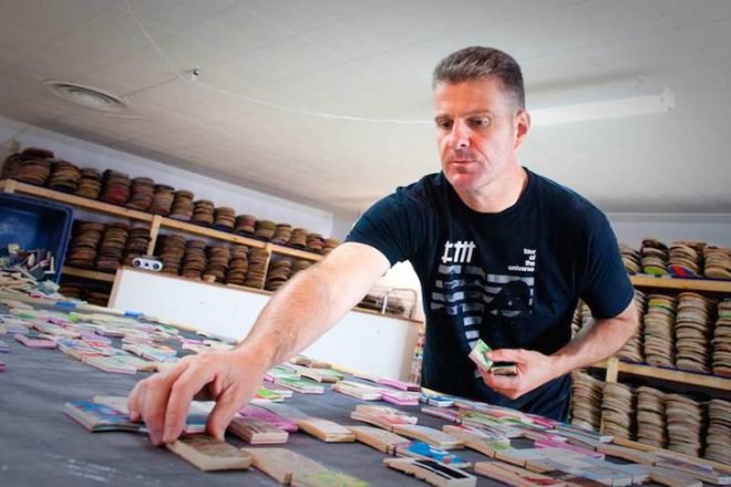 floor tiles, wall tiles, recycled materials, recycled skateboards, I ride I recycle, reader submitted content, Art of Board, green design, sustainable design, eco-design, recycled skateboards,