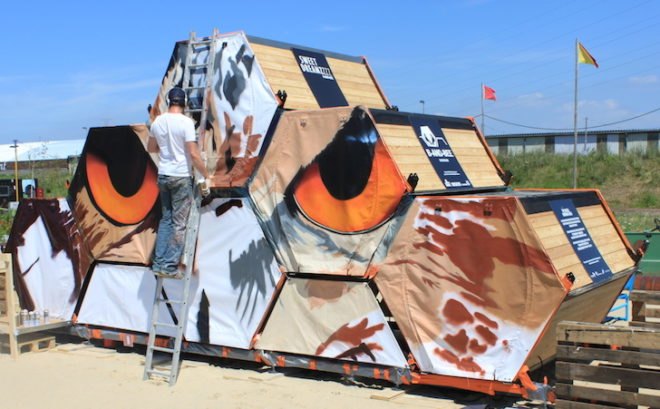 Achilles Design, Labeur, Compaan, One Small Step, Belgium, honeycomb shelter, B-and-Bee, belgium festivals, festival shelter, housing for festivals, stackable bee houses, reader submitted content, green design, sustainable design, eco-design