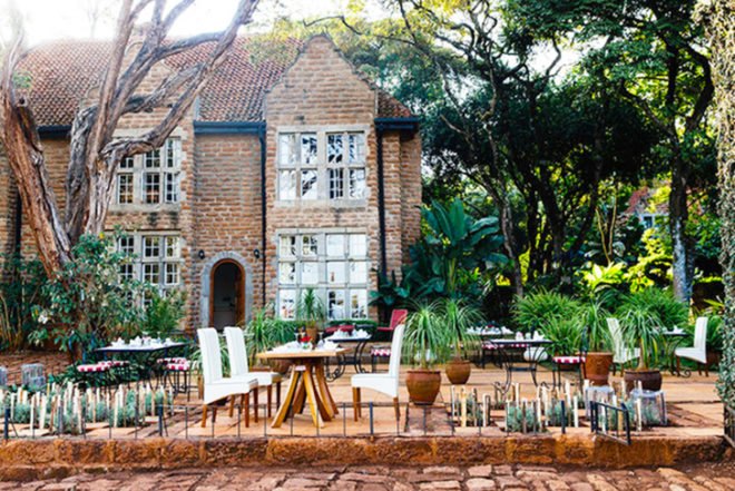 Giraffe Manor, Kenya, Eco accomodation, Rothschild giraffes, African Fund for Endangered Wildlife (AFEW), The Safari Collection, animals sanctuary
