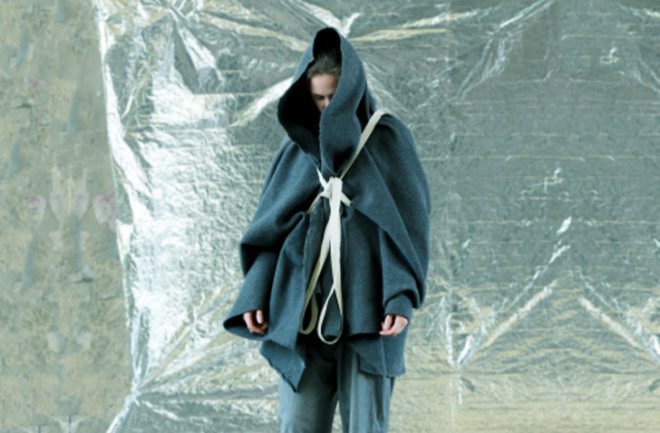 Anna Leschinger, Given Coat, Anna Leschinger Given Coat, textile, transforming coat, multifunctional coat, multi-functional coat, multipurpose coat, multifunctional blanket, transforming blanket, children's blanket, toy bear, blanket bear, humanitarian, humanitarian aid, disaster aid, refugee, refugee aid, warmth, protection, coat, jacket, toy