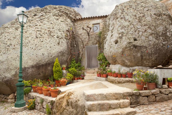 green design, eco design, sustainable design, Monsanto, Lusitanian, Portugal, mountain village, Manueline doors, historic village, Serra da Estrela