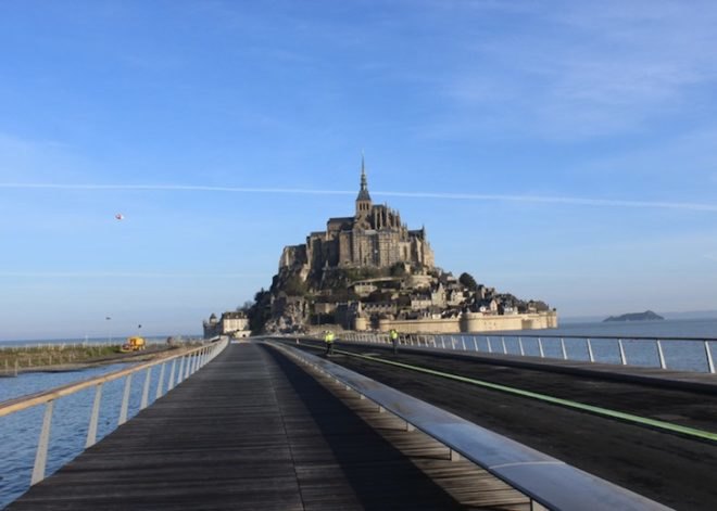 Dietmar Feichtinger, Dietmar Feichtinger Architectes, Mont-Saint-Michel, UNESCO world heritage site, Mont-Saint-Michel bridge, Mont-Saint-Michel pedestrian pathway, Mont-Saint-Michel silt buil up, Mont-Saint-Michel causeway, silt buildup, Mont-Saint-Michel island, norman benedictine abbey, abbey and monastery, normandy, pedestrian bridge, pedestrian pathway
