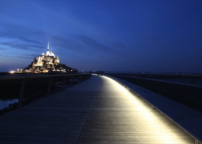 Dietmar Feichtinger, Dietmar Feichtinger Architectes, Mont-Saint-Michel, UNESCO world heritage site, Mont-Saint-Michel bridge, Mont-Saint-Michel pedestrian pathway, Mont-Saint-Michel silt buil up, Mont-Saint-Michel causeway, silt buildup, Mont-Saint-Michel island, norman benedictine abbey, abbey and monastery, normandy, pedestrian bridge, pedestrian pathway