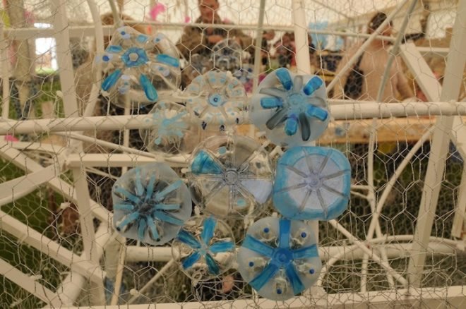 plastic bottle elephant, emily the elephant, sarah turner, sarah turner artist, sarah turner plastic bottles, coventry godiva festival, coventry plastic bottles, coventry plastic bottle elephant, godiva festival 2014, recycled plastic bottles, recycled plastic bottle art, plastic bottle art, recycled art, recycled materials, hula hoops, chicken wire, coventry blue