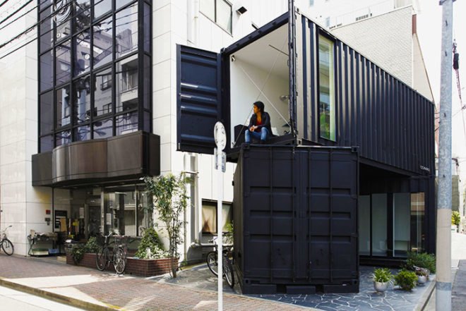 Tomokazu Hayakawa, CC4441, recycled shipping containers, black corrugated containers, art gallery containers, earthquake-Resistant, tokyo, art, architecture, Tokyo shipping container projects, shipping container art gallery, daylighting, Japanese green design, shipping container design Japan, Tokyo art galleries