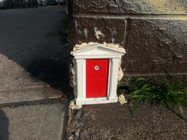 tiny apartments, tiny door, tiny red door, tiny door williamsburg, williamsburg, brooklyn, Cynthia von Buhler, Speakeasy Dollhouse project, federal style, miniature door