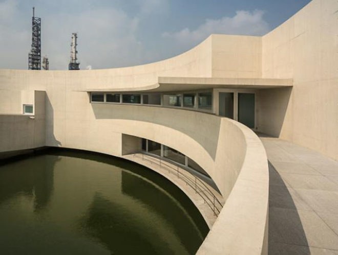 Álvaro Siza, Álvaro Siza China, industrial buildings, Portuguese architects, architecture China, Shihlien Chemical Industrial Jiangsu Co, buildings on the water, island architecture