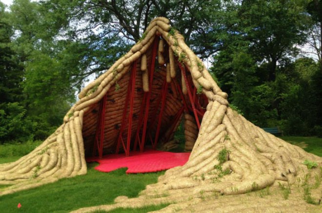 Bittertang architecture, Buru Buru living amphitheater, straw-filled tubes, straw architecture, multifunctional architecture, sustainable building materials, biodegradable building materials, natural building materials, performance architecture, straw noodles, LED lights, green lighting