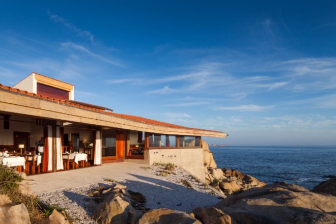 Boa Nova Tea House, Álvaro Siza Vieira, portugal, green renovation, historic renovation, eco restaurant,