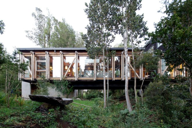 Casa Estero Puente Chile, Chile architecture, Aranguiz-Bunster Arquitectors, Chilean architects, reused wood, recycled building materials, salvaged wood, green architecture, wood architecture, villa design, natural lighting, sustainable building material, Chile villas, Latin American architecture