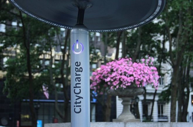 energy, renewable energy, Bryant park, green barrel energy, landscape forms, smartphones, solar power charging, charging stations, electric charging stations, citycharge, Ignacio ciochhini, industrial design, eco technology, green technology, clean technology